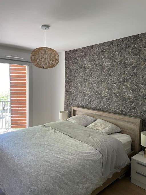 Superbe Appartement En Residence Avec Parking ルマン エクステリア 写真
